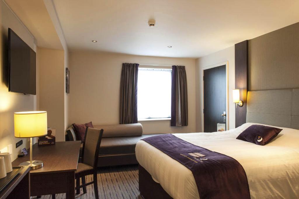 Premier Inn London Elstree / ボーハムウッド 部屋 写真
