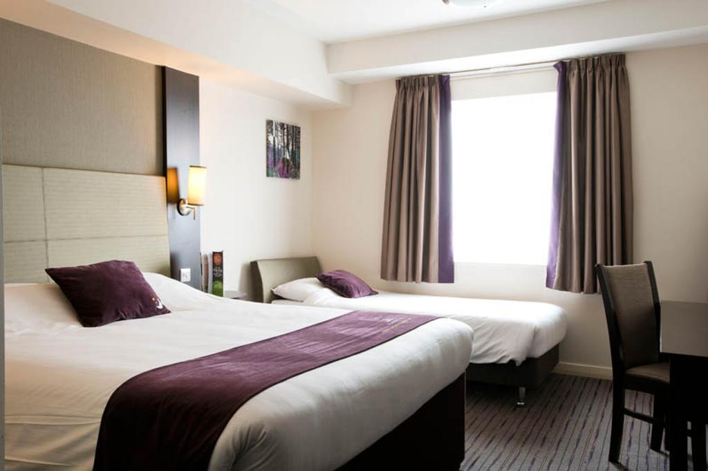 Premier Inn London Elstree / ボーハムウッド 部屋 写真